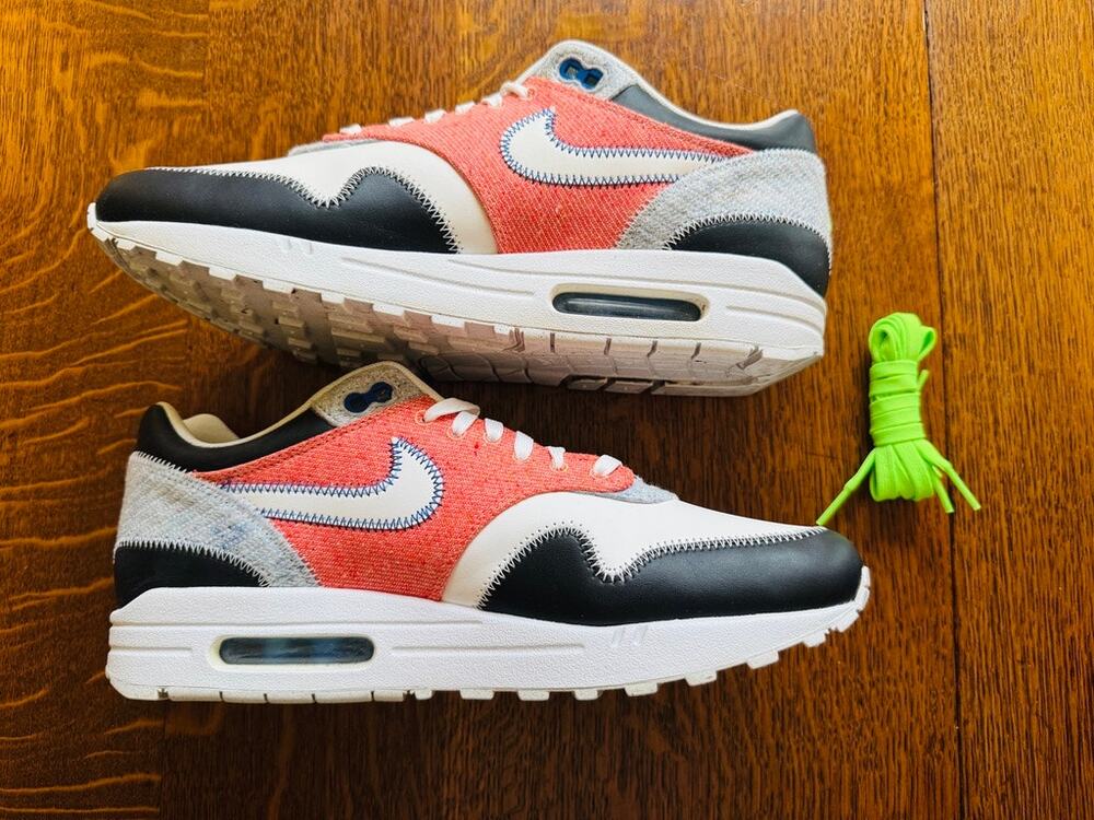 NIKE AIR MAX 1 Recycled RARE - WHITE Game Royal - Black M10.5/W12
